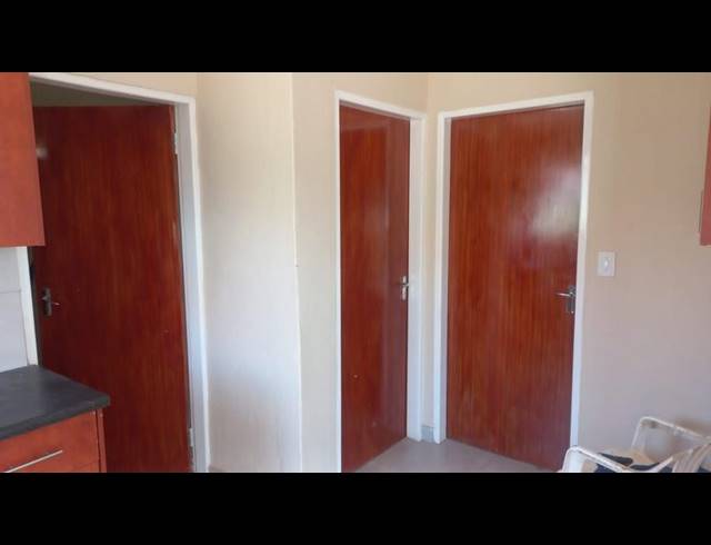 2 BEDROOM PROPERTY TO RENT IN WITPOORTJIE